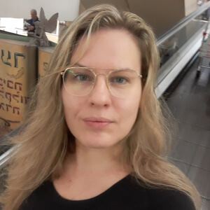 liz arbel 300x300 liz arbel 300x300