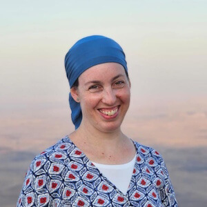 300x300 - גילה אונגר