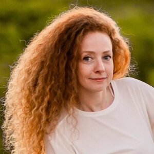 300x300 - Anna Polyakov